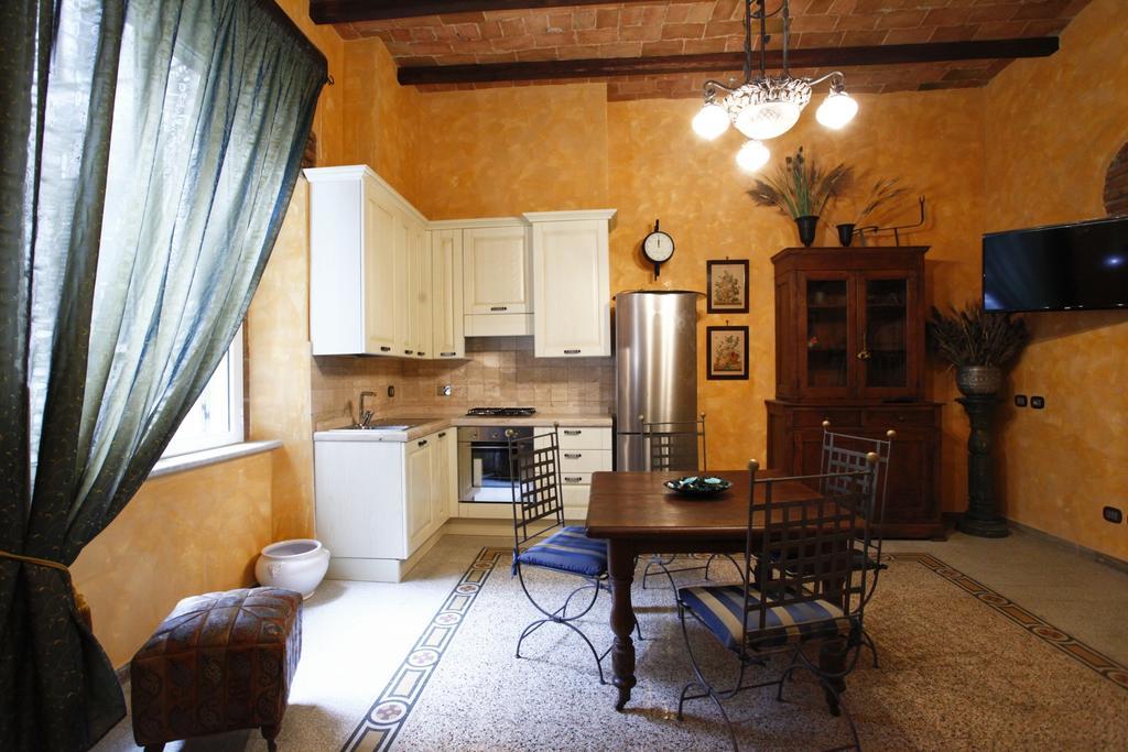 Casa Colosseo Apartment *